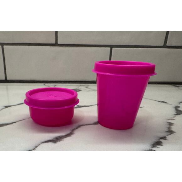 Tupperware HOT PINK 1 oz Mini Pill Container 1463 & Mini Condiment 4789 NEW - Picture 1 of 4